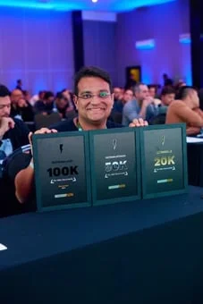 Mentorado com placas 100K 50K 20K